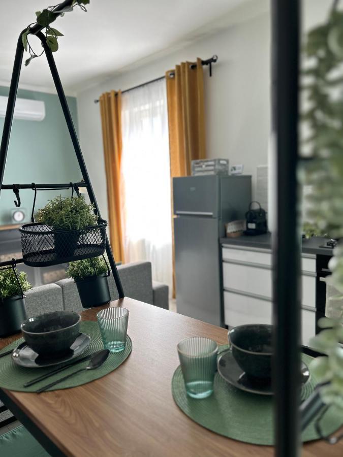 Sophie'S Urban Nest Leilighet Miskolc Eksteriør bilde