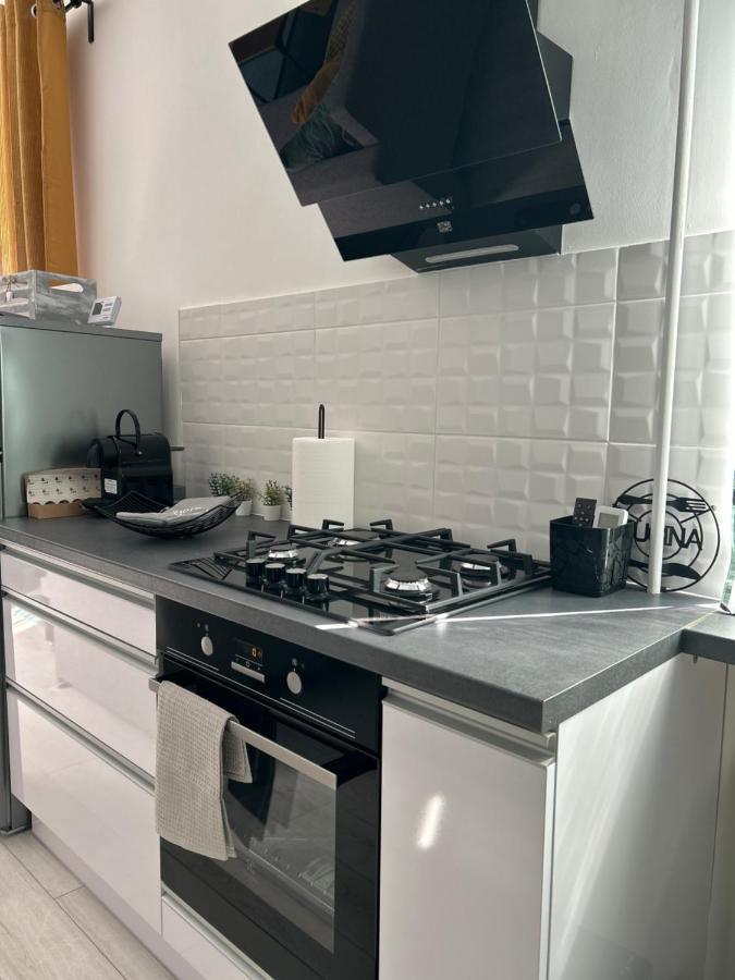 Sophie'S Urban Nest Leilighet Miskolc Eksteriør bilde